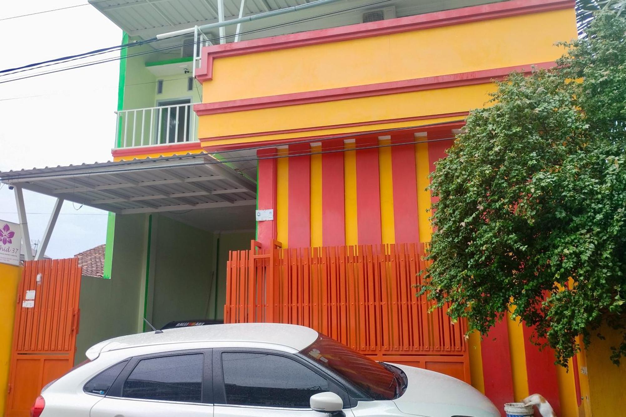 Reddoorz Syariah At Shakira Alesha Enggal Ξενοδοχείο Μπαντάρ Λαμπούνγκ Εξωτερικό φωτογραφία