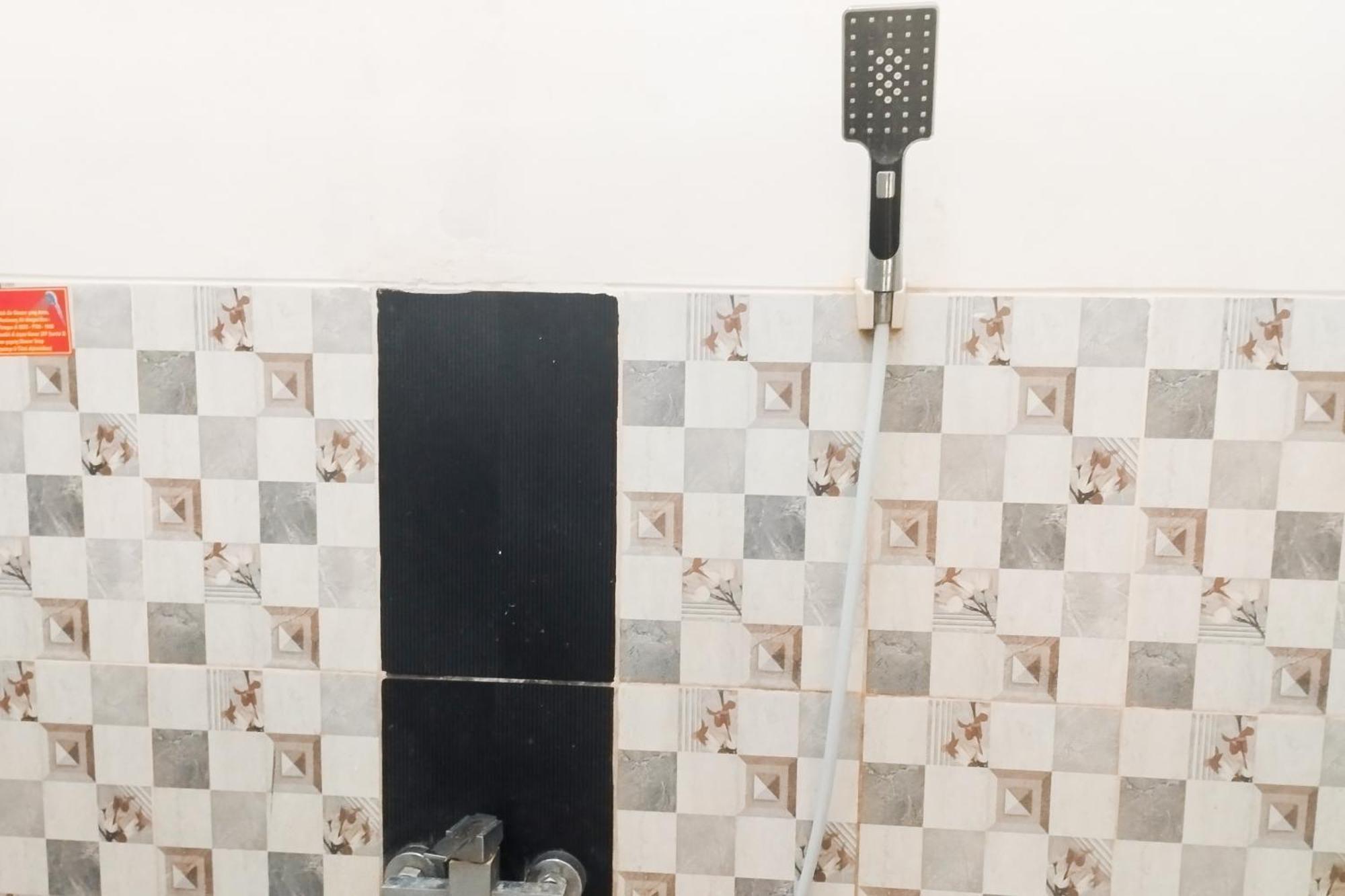Reddoorz Syariah At Shakira Alesha Enggal Ξενοδοχείο Μπαντάρ Λαμπούνγκ Εξωτερικό φωτογραφία